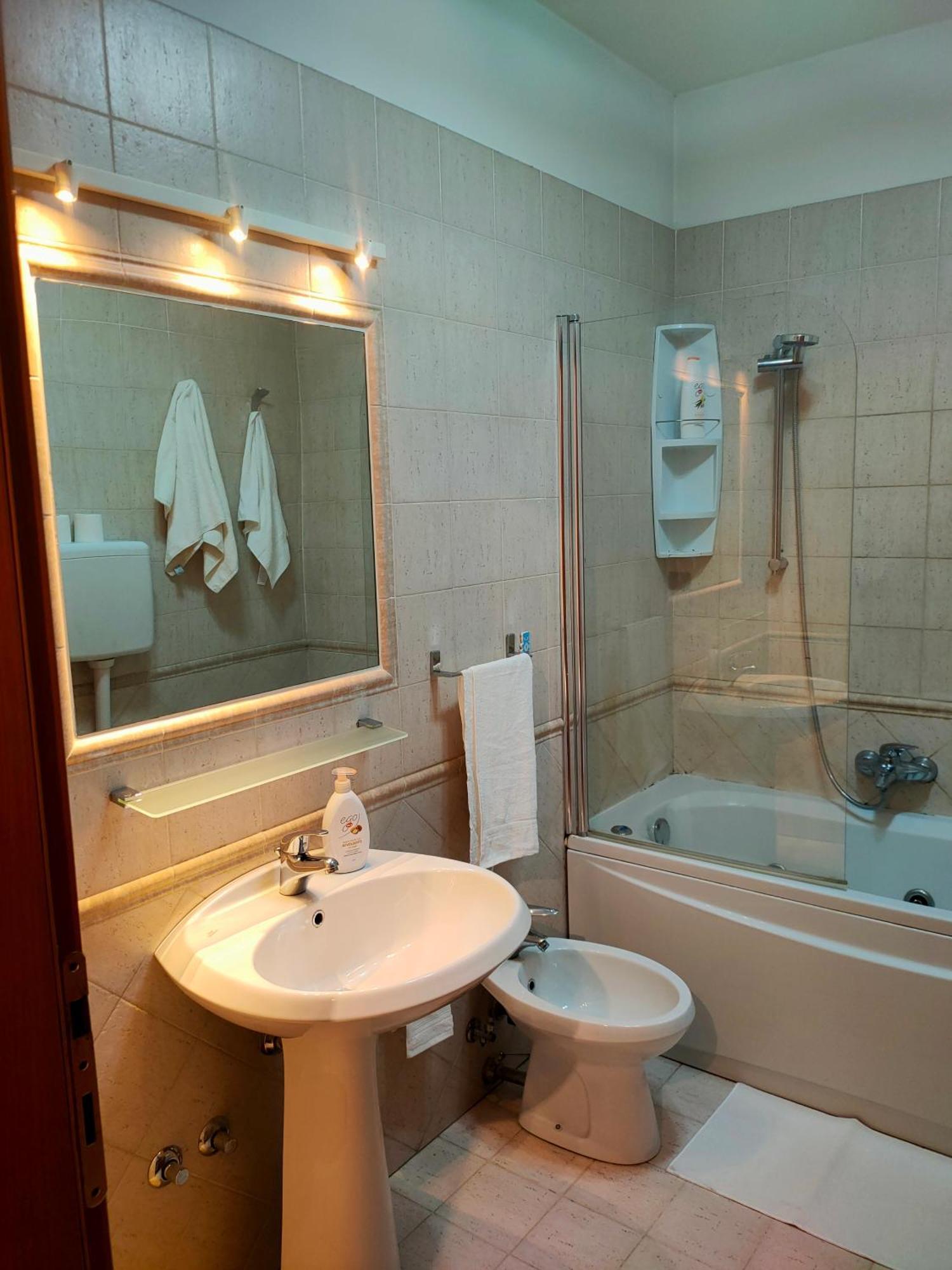 Lele House Fiumicino - Intero Appartamento Aeroporto Di Fiumicino - Nuova Fiera Di Roma Dış mekan fotoğraf